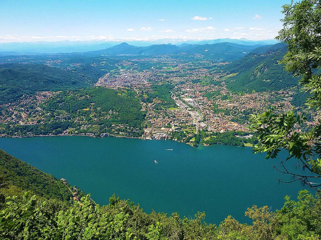  Lake Como