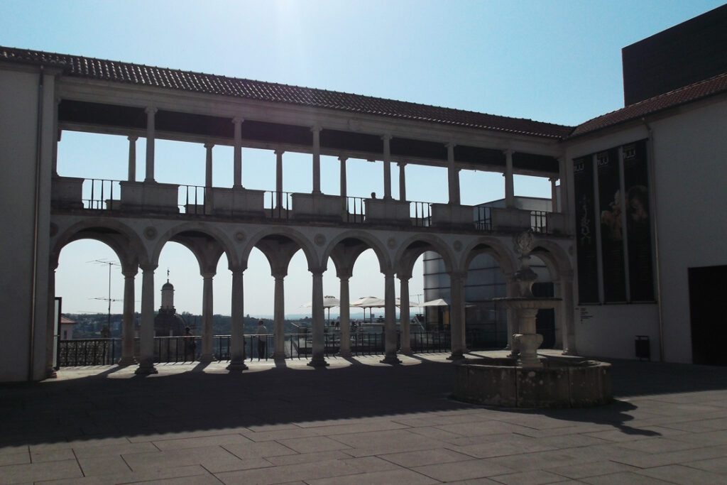  The Museu Nacional Machado De Castro's impressive patio opens to the city and grants a great view. 