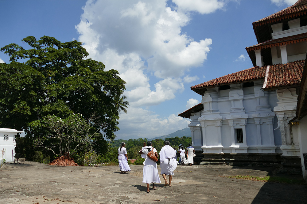 Lankatilaka temple