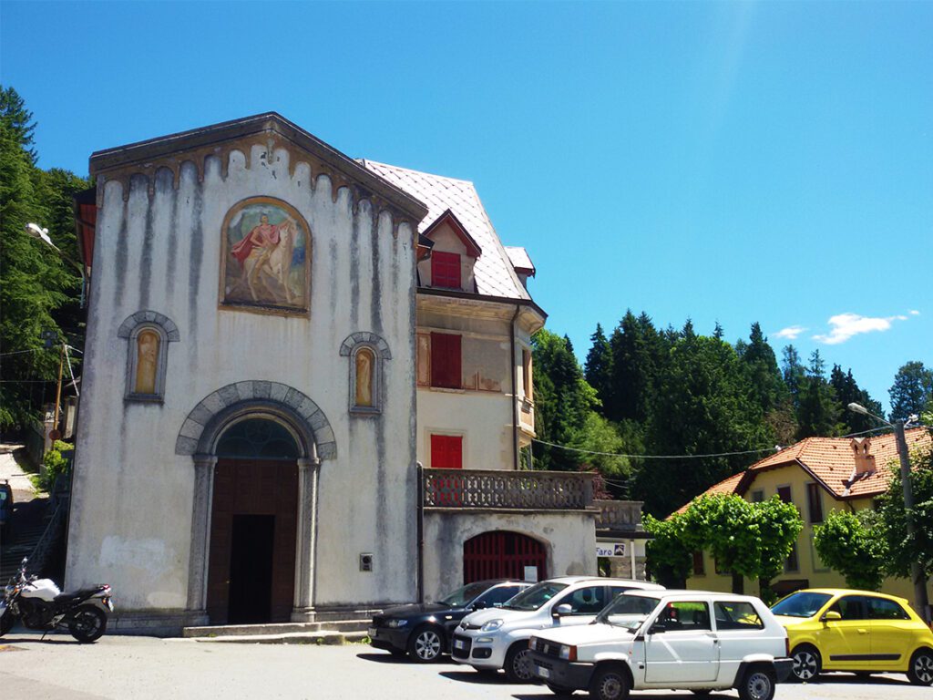Chiesa San Maurizio in Brunate above Lake Como